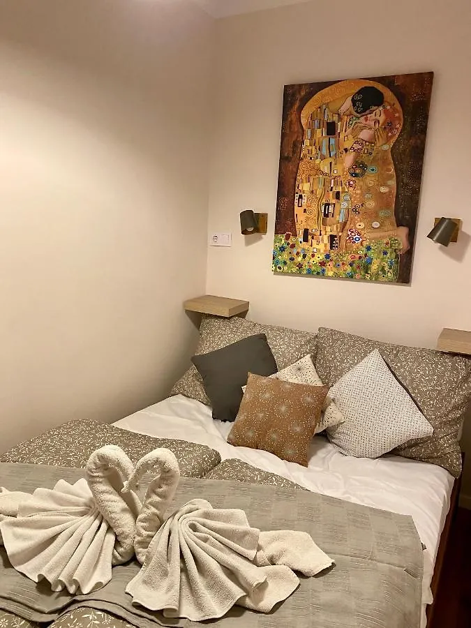 Mrs. Columbo'S Flat Apartman Budapest 0*,  Magyarország